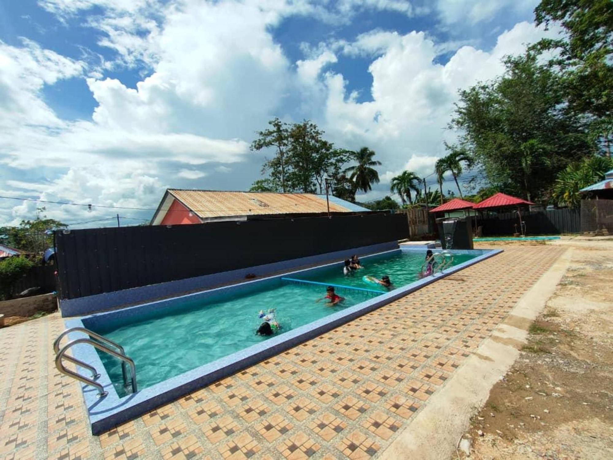 OYO 90168 Serambi Pelangi Chalet Changlun Bagian luar foto