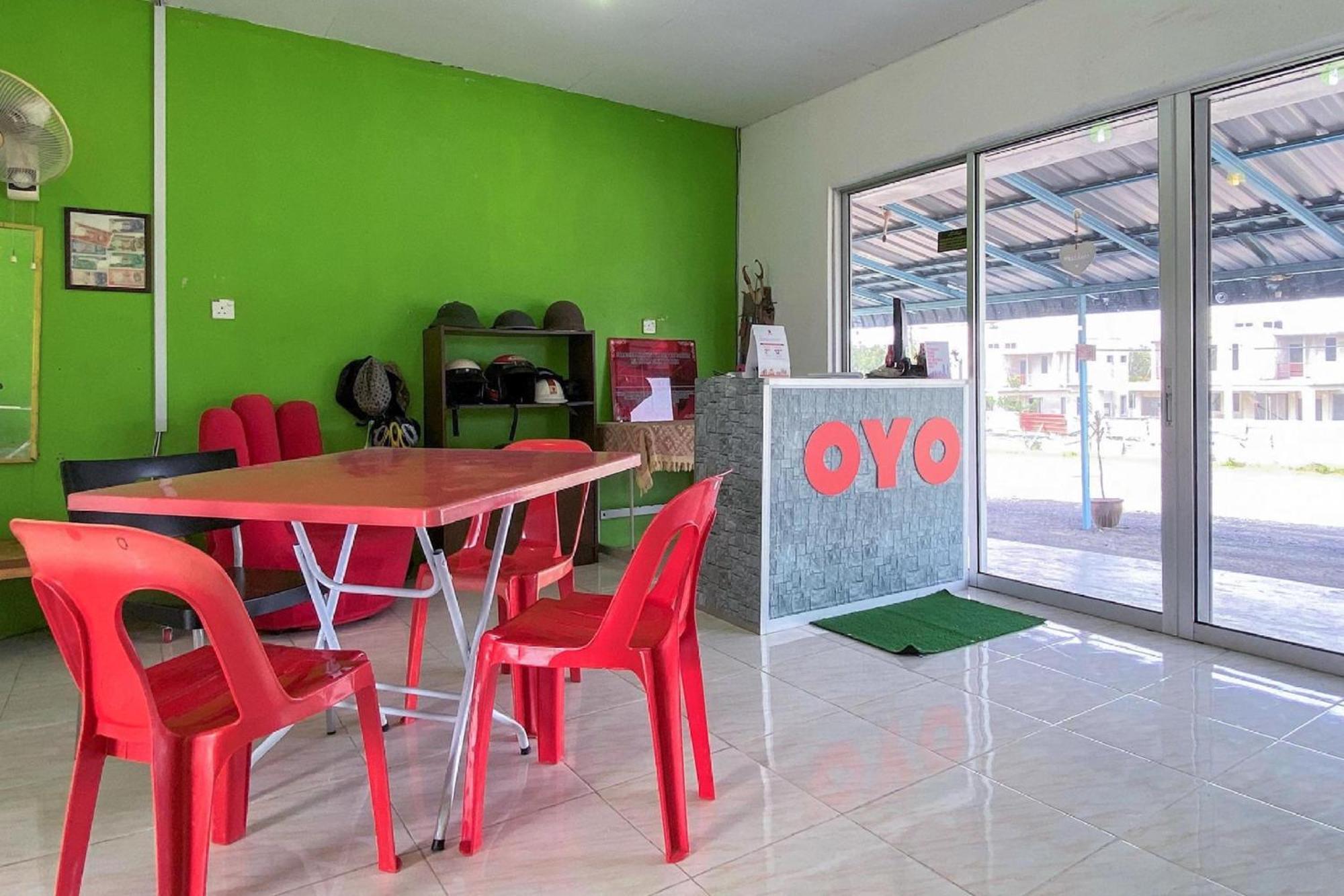OYO 90168 Serambi Pelangi Chalet Changlun Bagian luar foto