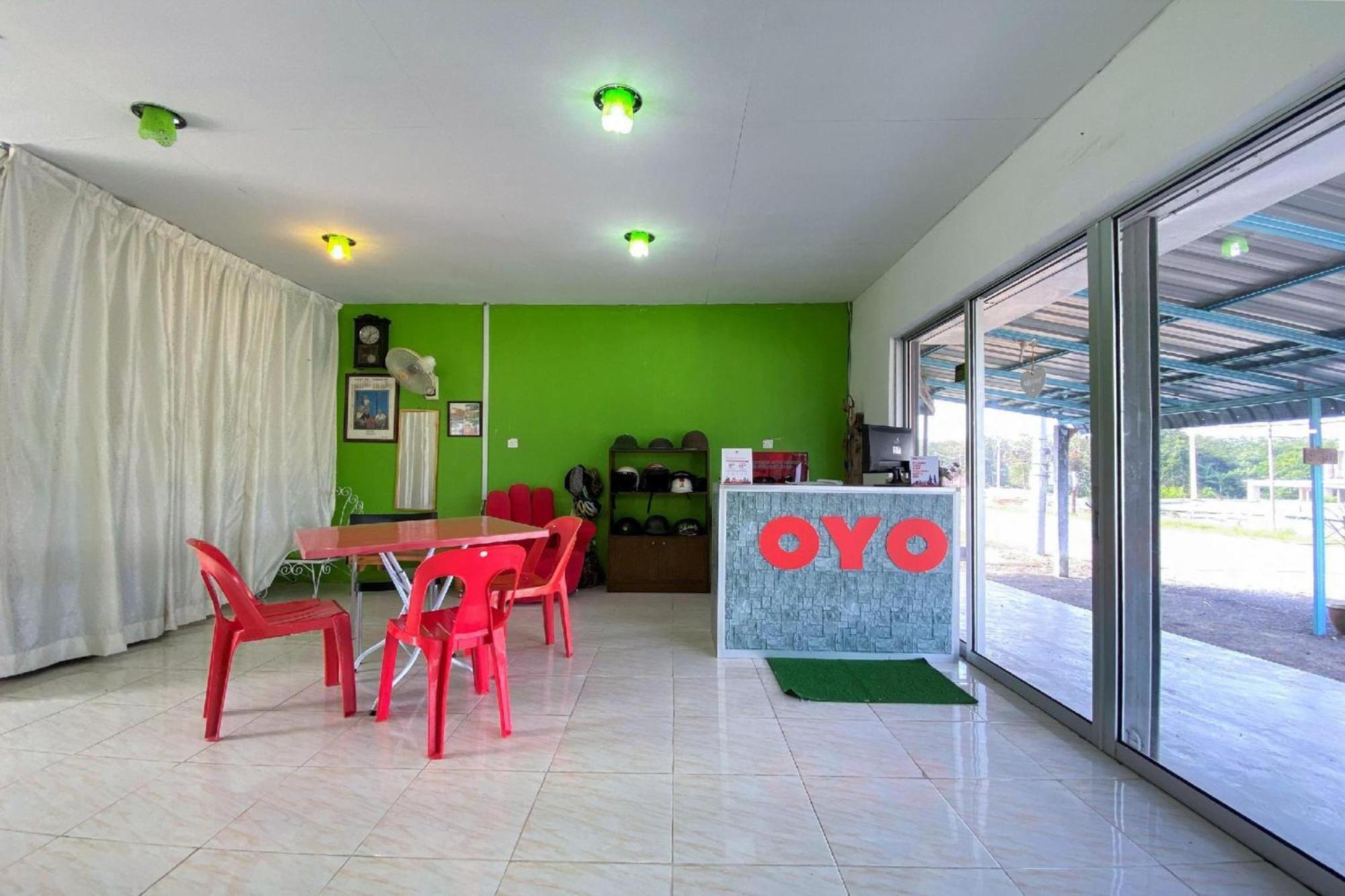 OYO 90168 Serambi Pelangi Chalet Changlun Bagian luar foto